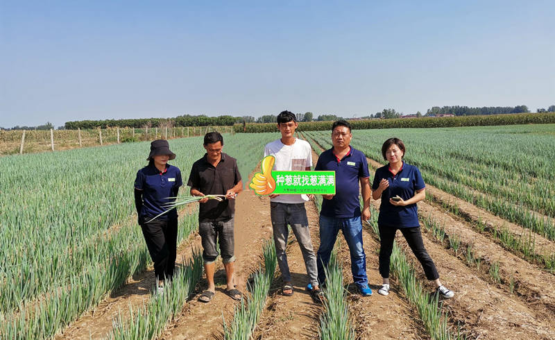 丁先生與蔥滿滿技術(shù)團(tuán)隊(duì)合影