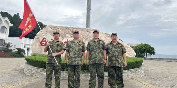 蔥滿滿技術團隊開展素質拓展訓練